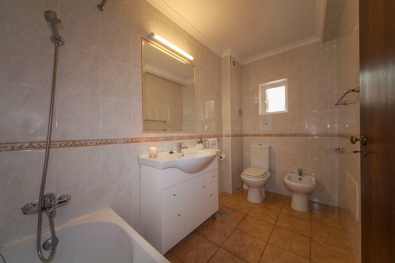 Apartamento de 80 m2, 2 quarto(s) e 1 banheiro(s) em Lagos Centro da cidade Exterior foto